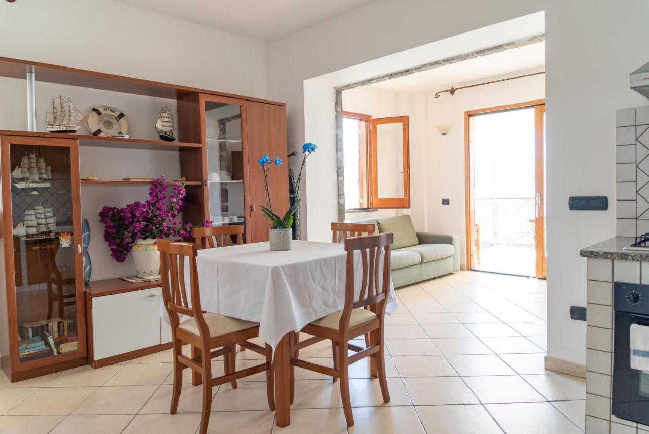 Olga'S Relais Aparthotel Massa Lubrense Buitenkant foto